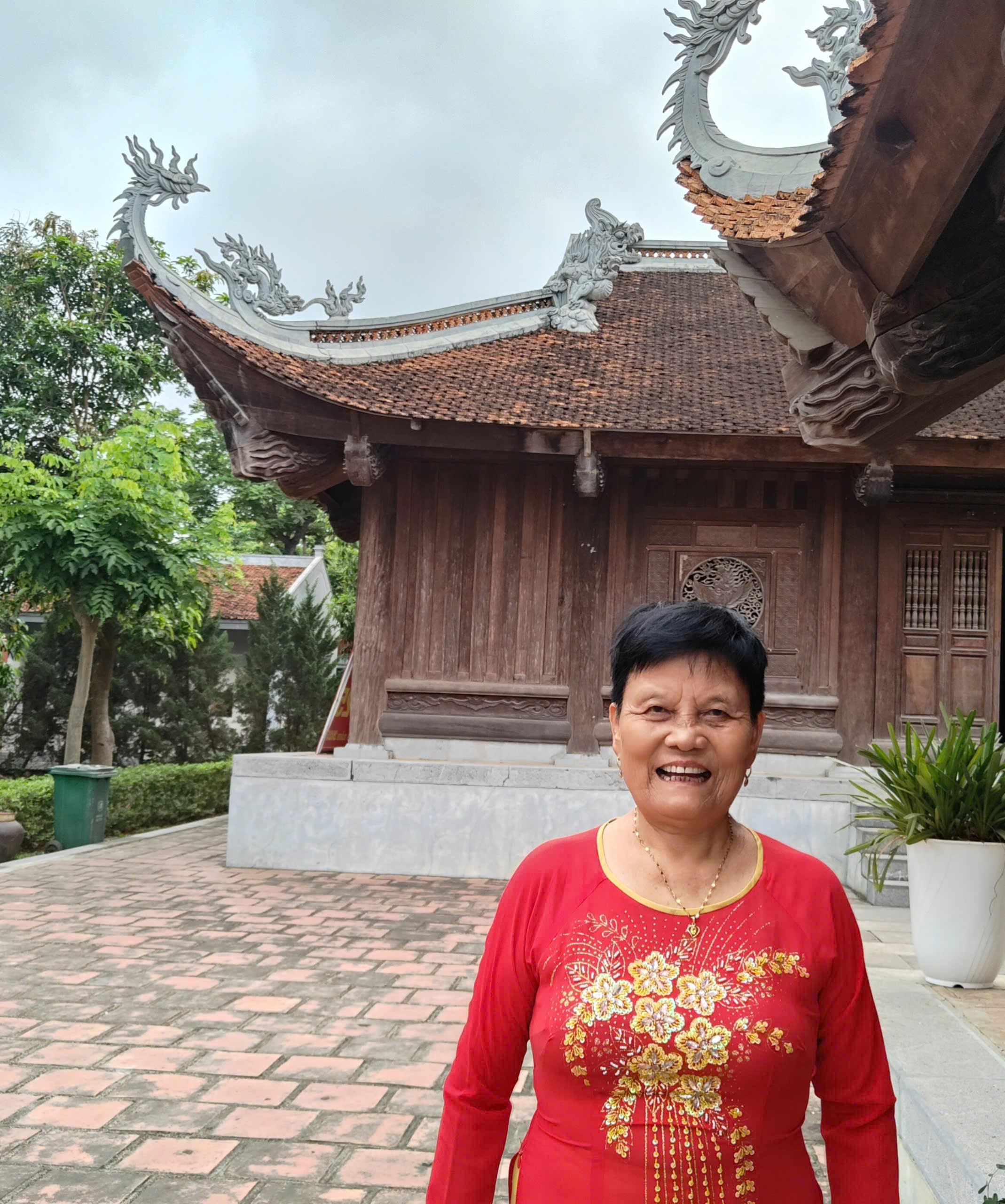 Anh-tin-bai